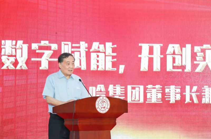 2005年,小洋人妙恋乳酸菌走红,娃哈哈立刻推出营养快线,一年就打造了