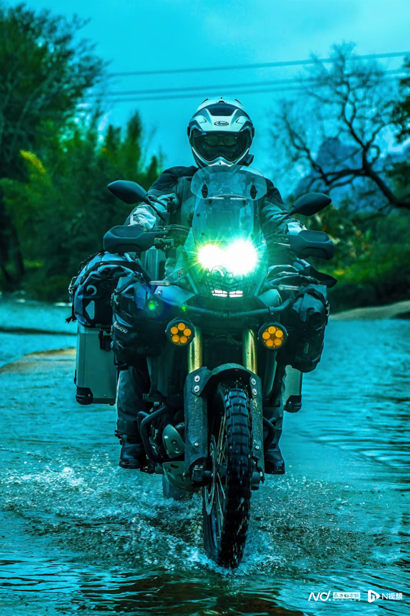 环球摩旅00后的飞驰人生希望激励更多人走出舒适区