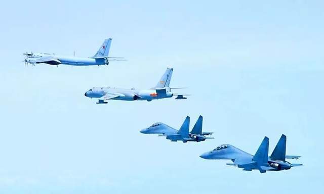 中国轰炸机降落俄军机场，俄战机全程护航，彰显两军互信最高礼仪济南市几个区