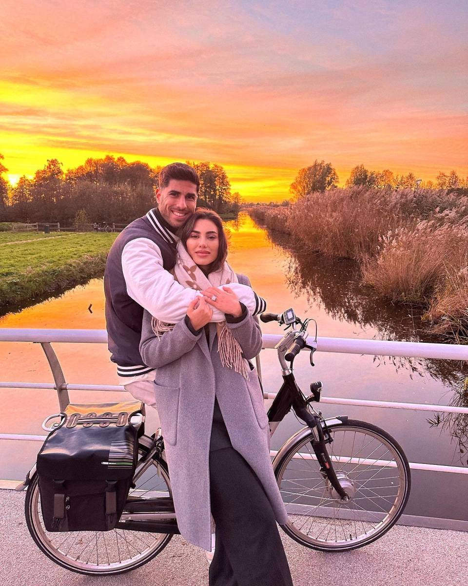 颜值世界杯:西班牙阿森西奥硬朗和性感兼备 情迷姐弟恋羡煞旁人