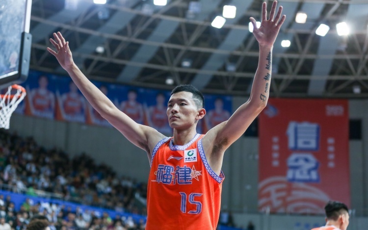 朱世龙在福建这么多年今年遭遇的伤病问题最大陈林坚已恢复慢跑