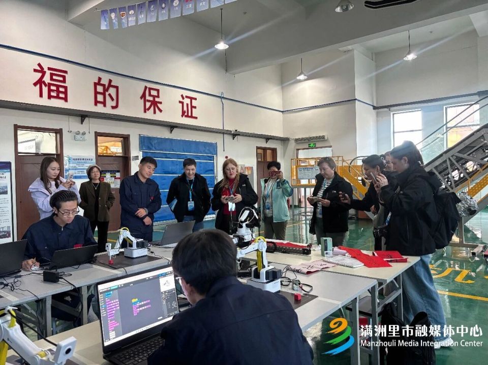 “见证中国新时代”俄罗斯媒体中国行采访活动在我市启动_腾讯新闻