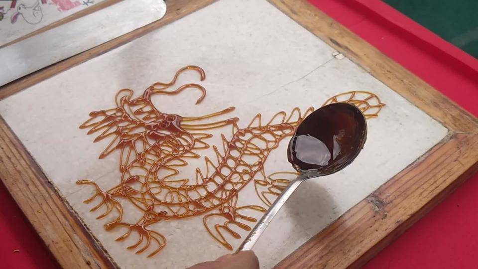 糖画:烟火作糖,唤醒"舌尖上的年味"