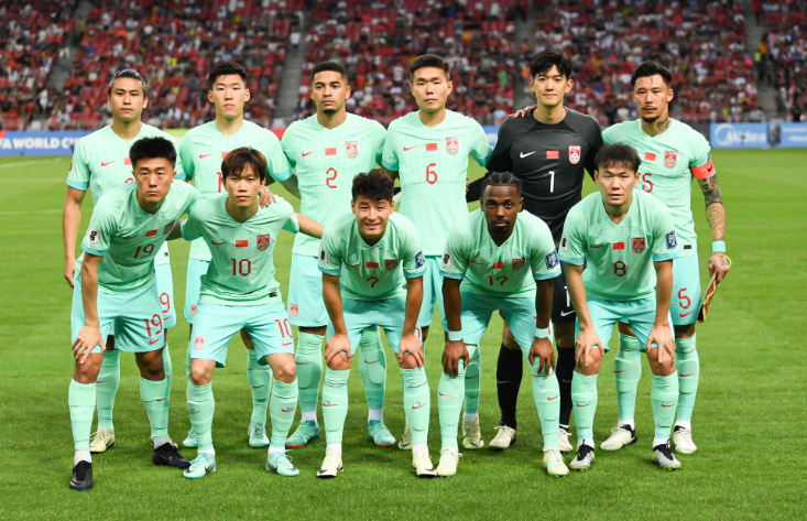 国足主场战新加坡首发出炉高准翼顶替张琳芃王大雷时隔2292天再次担任