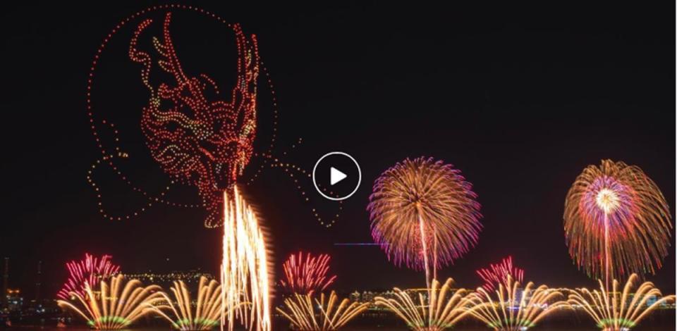 湖南浏阳烟花绽放全国送去新年欢乐和祝福