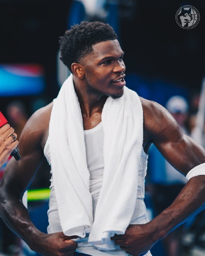 nba官方:爱德华兹多次公开批评裁判被罚款40000美元_腾讯新闻