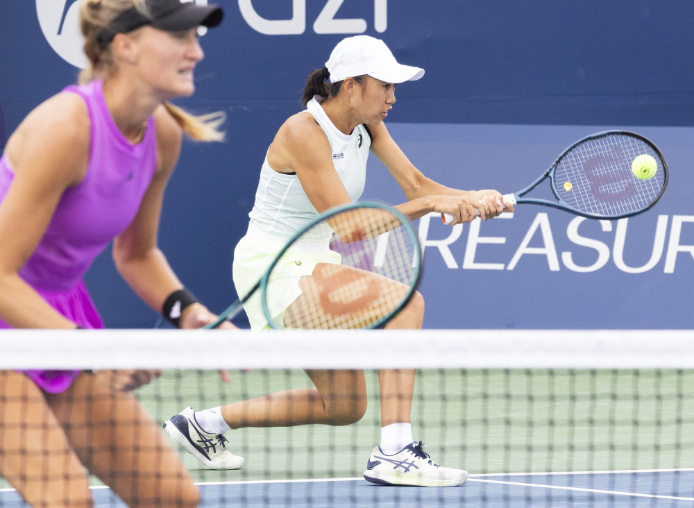 网球——加拿大国家银行公开赛:张帅/姆拉德诺维奇无缘女双四强