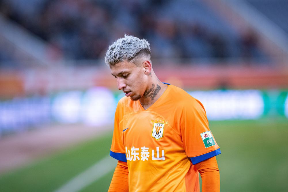 记者:克雷桑,王大雷,费南多到北京将战国安,补强没准确答案