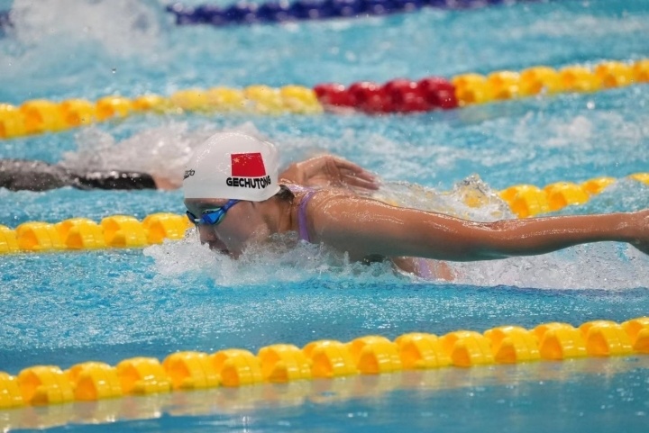 女子400米个人混合泳预赛 中国队余依婷,葛楚彤进入决赛(组图)