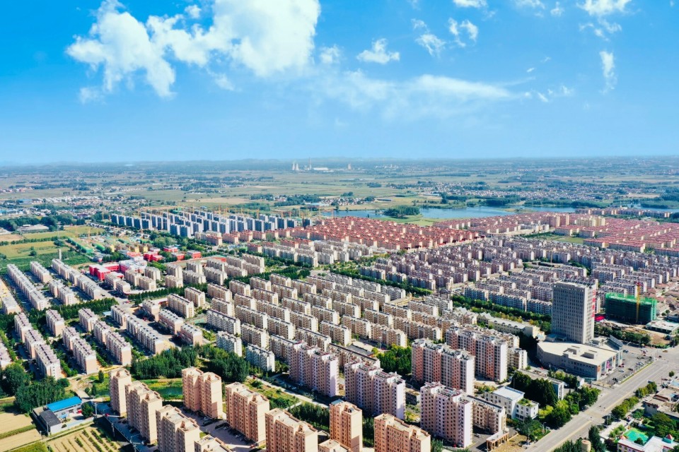 西岗镇在滕州市庆祝环卫工人节暨城乡环境整治工作推进会议上获得众多