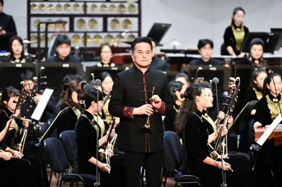 左翼伟67岁再开专场一把唢呐一支管子融贯南北演绎气冲霄汉