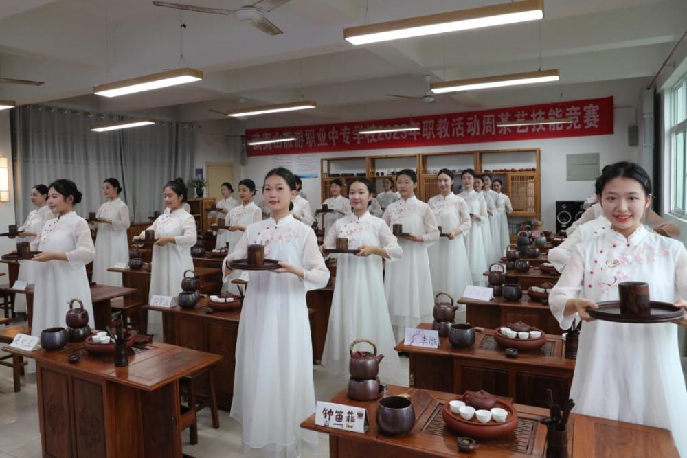福建:武夷武夷山旅游职业中专学校 举办首届非遗文化节_腾讯新闻