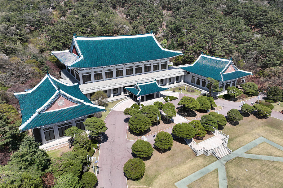 李在明搬回青瓦台