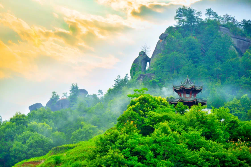 仙都风景名胜区位于浙江省丽水市缙云县境内,总面积5.