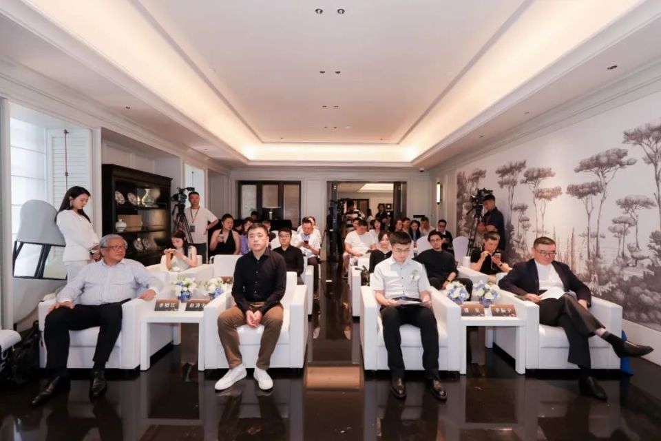 百年招商，以经典启序经典，缔造里程碑式“江河三里”_腾讯新闻