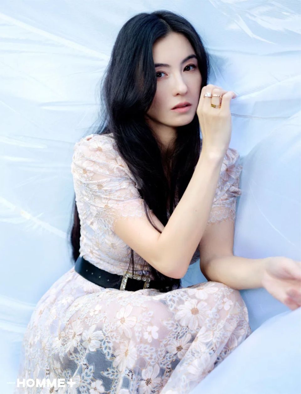 颜值依然能打张柏芝arenahomme杂志封面大片