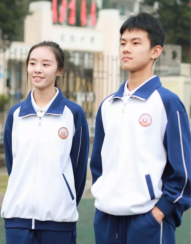 开学美育第一课东莞学校校服现场直击