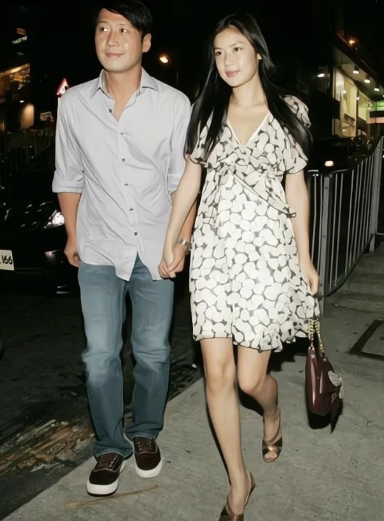 黎明审美领先20年,以前觉得乐基儿不好看,现在觉得她长得好美