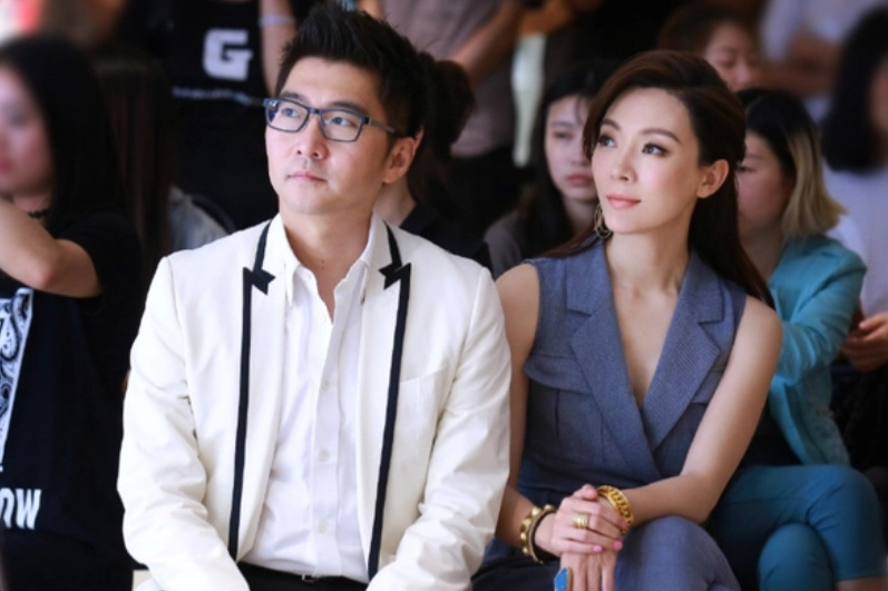 《江河之上》演员亲属:王丽云的女儿是车晓,刘之冰的妻子是茹萍_腾讯
