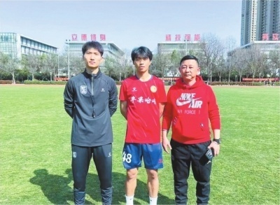 中职生踢进职业球队武汉一职教学生被中甲球队录用