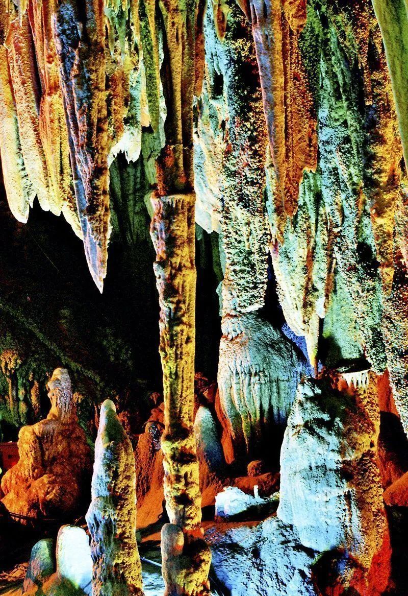 有一种叫云南的生活 | 探秘红河那些奇特瑰丽的溶洞_腾讯新闻