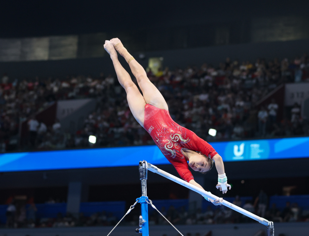 成都大运会体操女子高低杠杜思雨夺冠