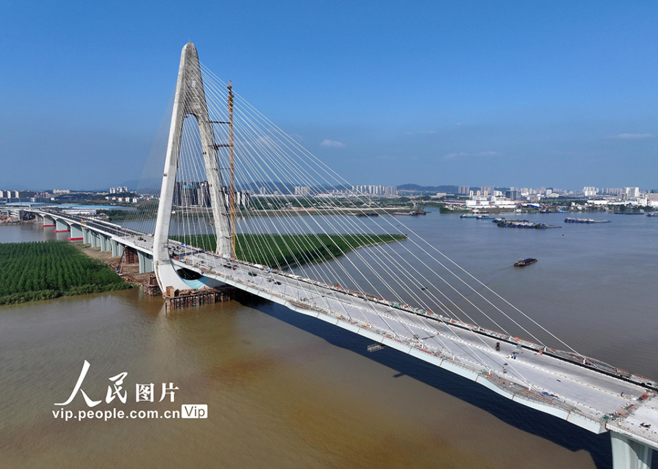 湖南长沙:香炉洲大桥建设施工忙