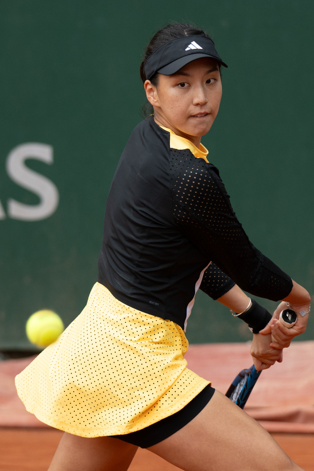 网球——法网:王欣瑜晋级下一轮