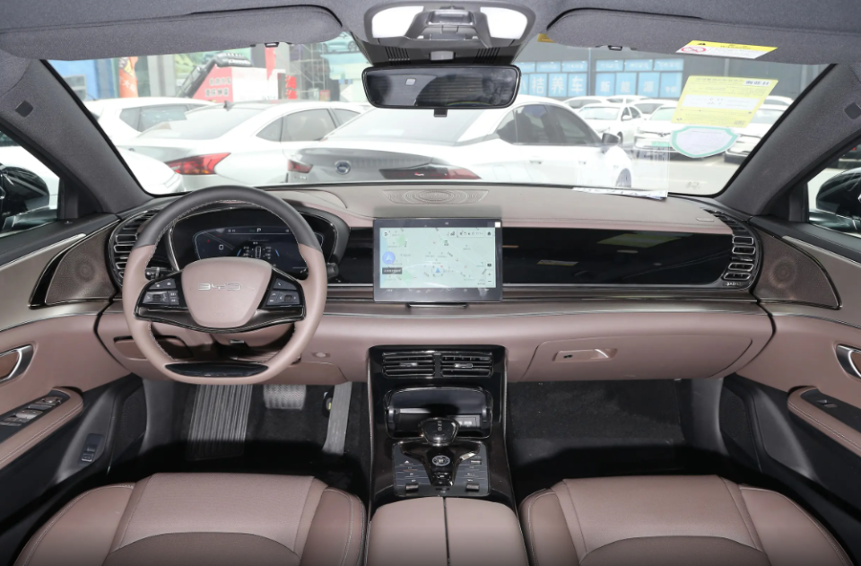 配纯电动力看起来像燃油车比亚迪e9怎么样