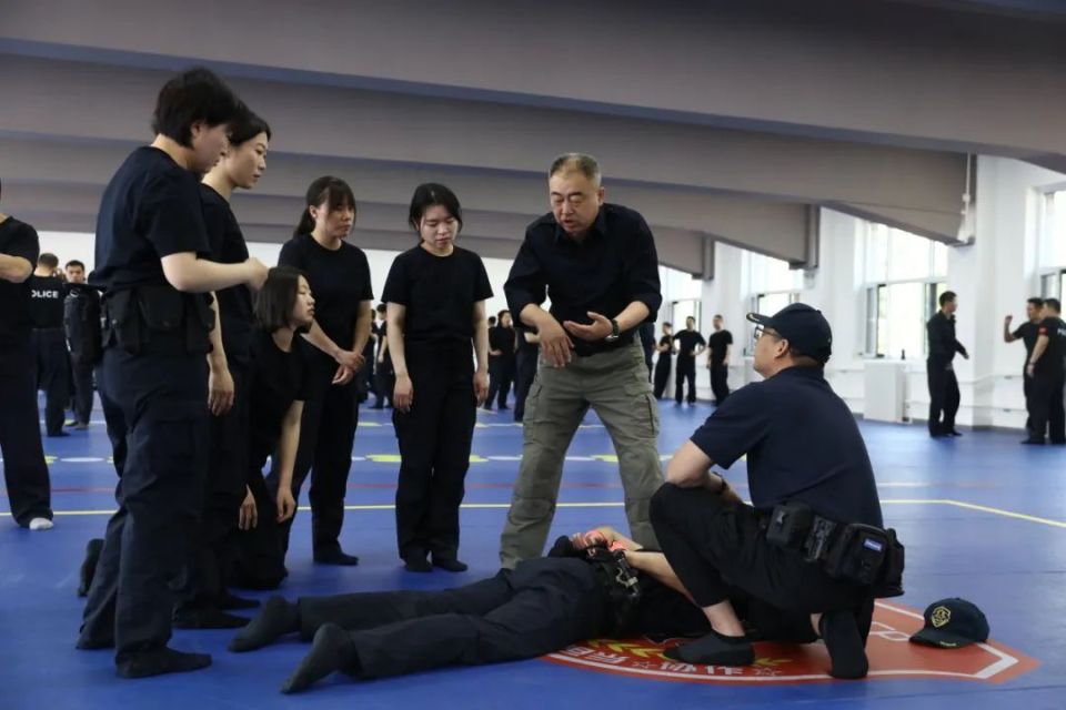 北京市监狱戒毒系统举办实战大练兵警务技能教官培训班