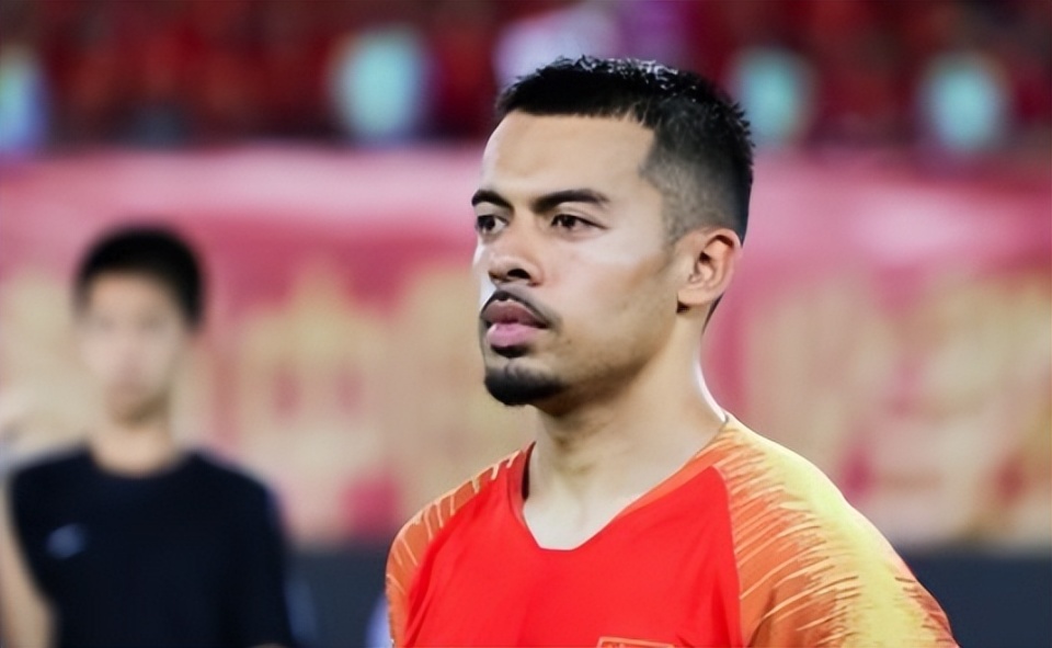 李可刚刚归队就惨遭伊万科维奇除名,真正原因有点扑朔迷离