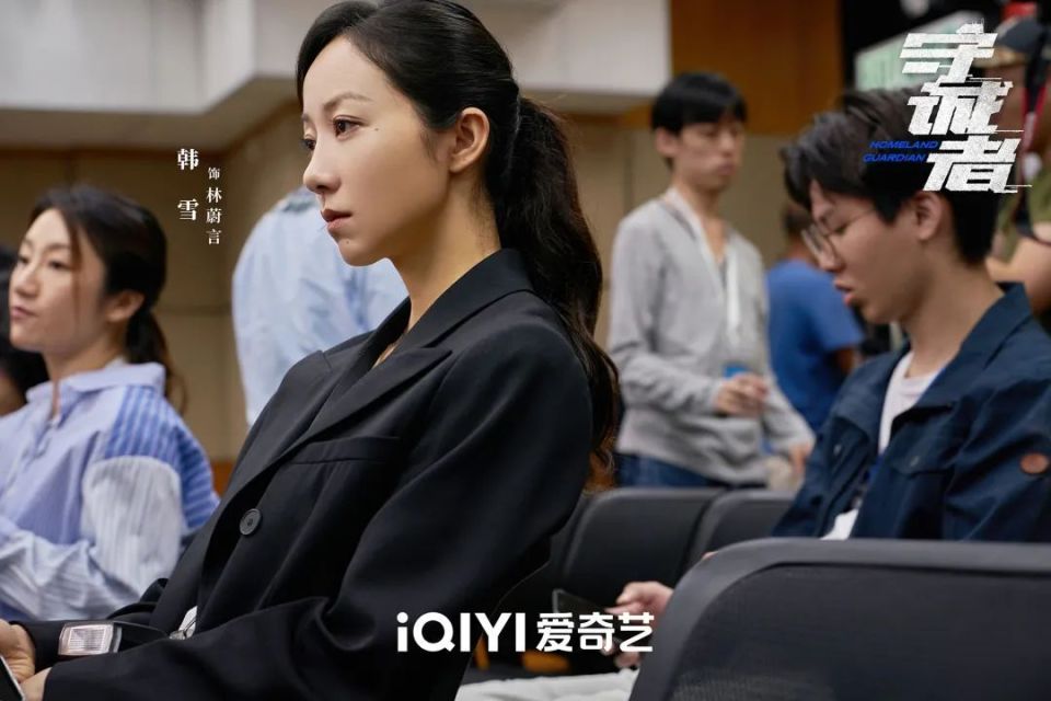 《守诚者》今晚爱奇艺国语粤语同步上线，陈小春李治廷勇毅护港_腾讯新闻