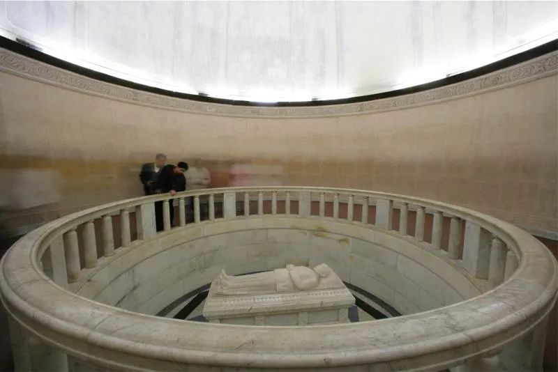 墓室天花附录图片来源:建筑文化考察组表二:吕彦直建筑作品展示:中山