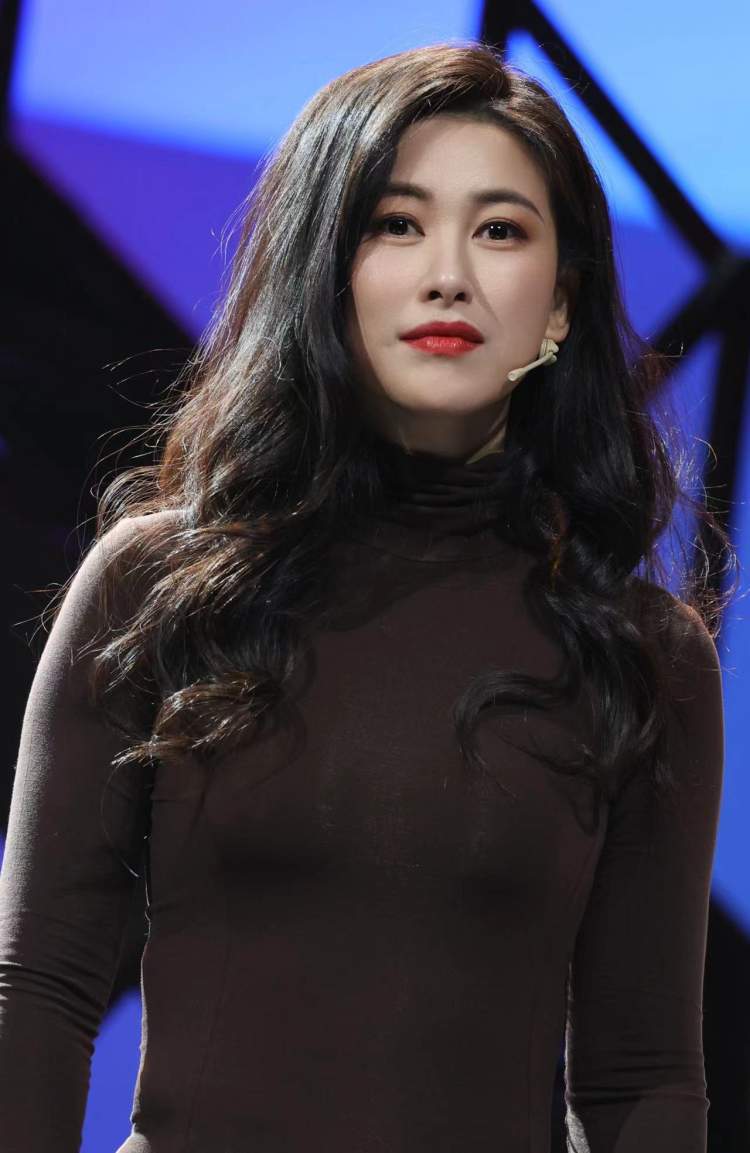 中女爱舞台|《春风十里不如你》朱珠:上海是一个特别适合演绎爱情的
