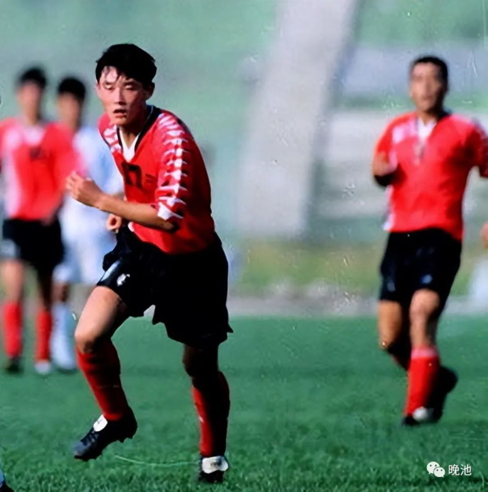 万达本场比赛首发和替补出场球员名单:1-韩文海;18-柳忠长,队长5-徐弘