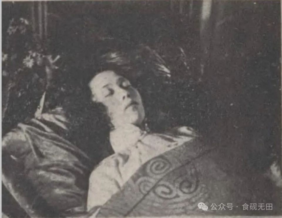 1935年3月,阮玲玉之盛大出殡仪式