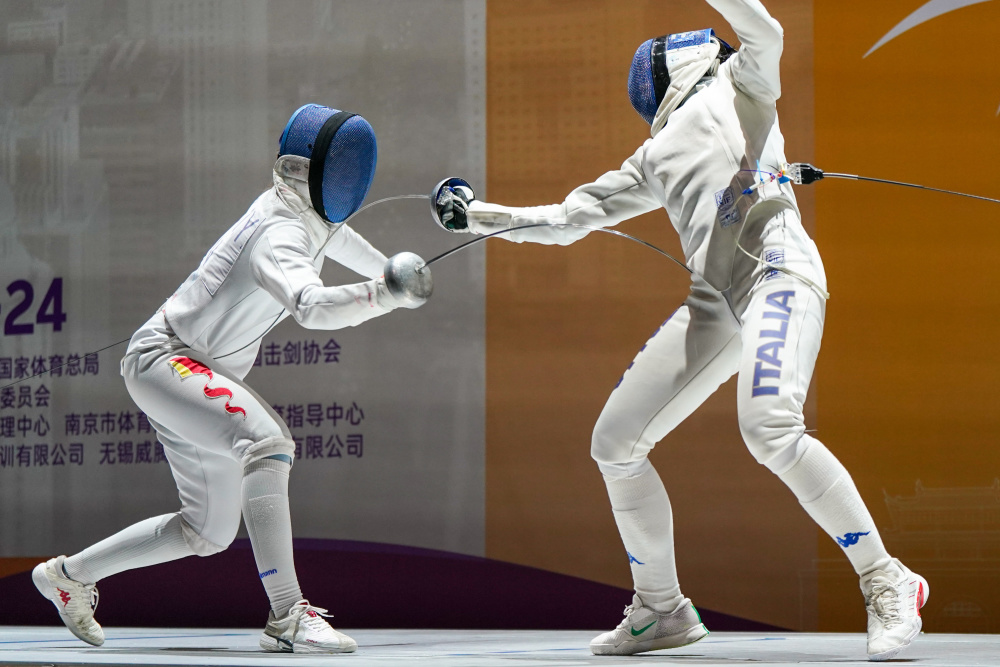 击剑——女子重剑世界杯(南京站)团体赛:中国队获亚军