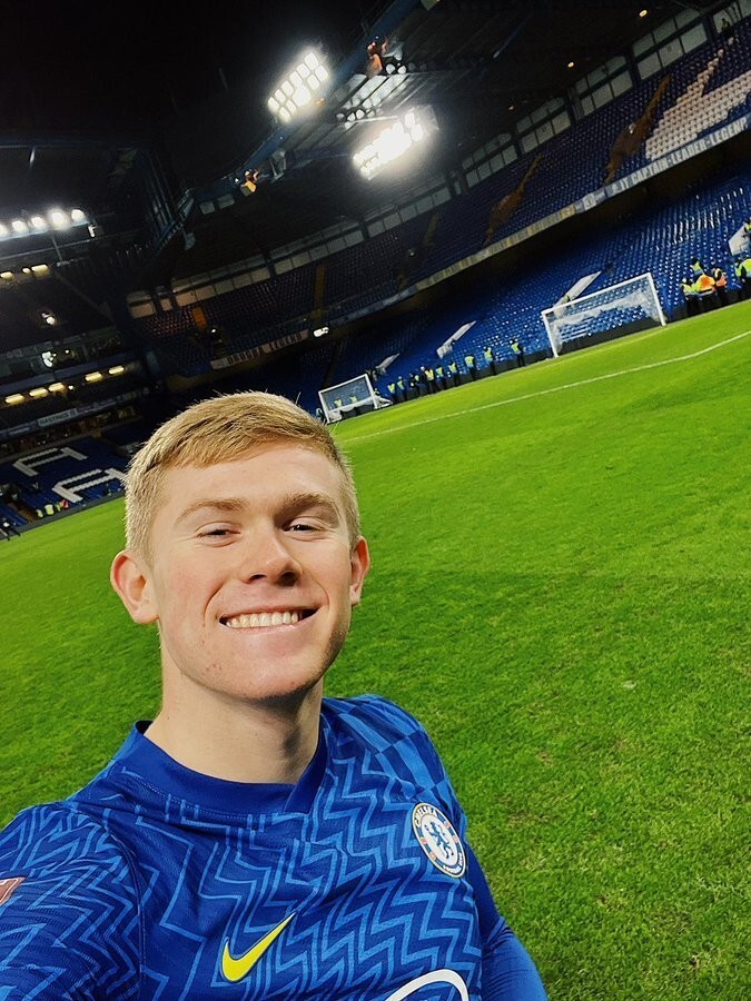 如果你是切尔西青训营的球星,你会怎么做?_腾讯新闻