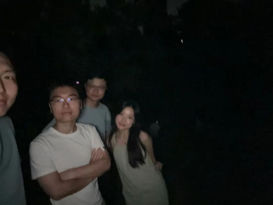 36氪出海·AI｜对话Splat创始人曹通：「五毒俱全」、用AI引战，他说，互喷才是10后社交的新入口_腾讯新闻