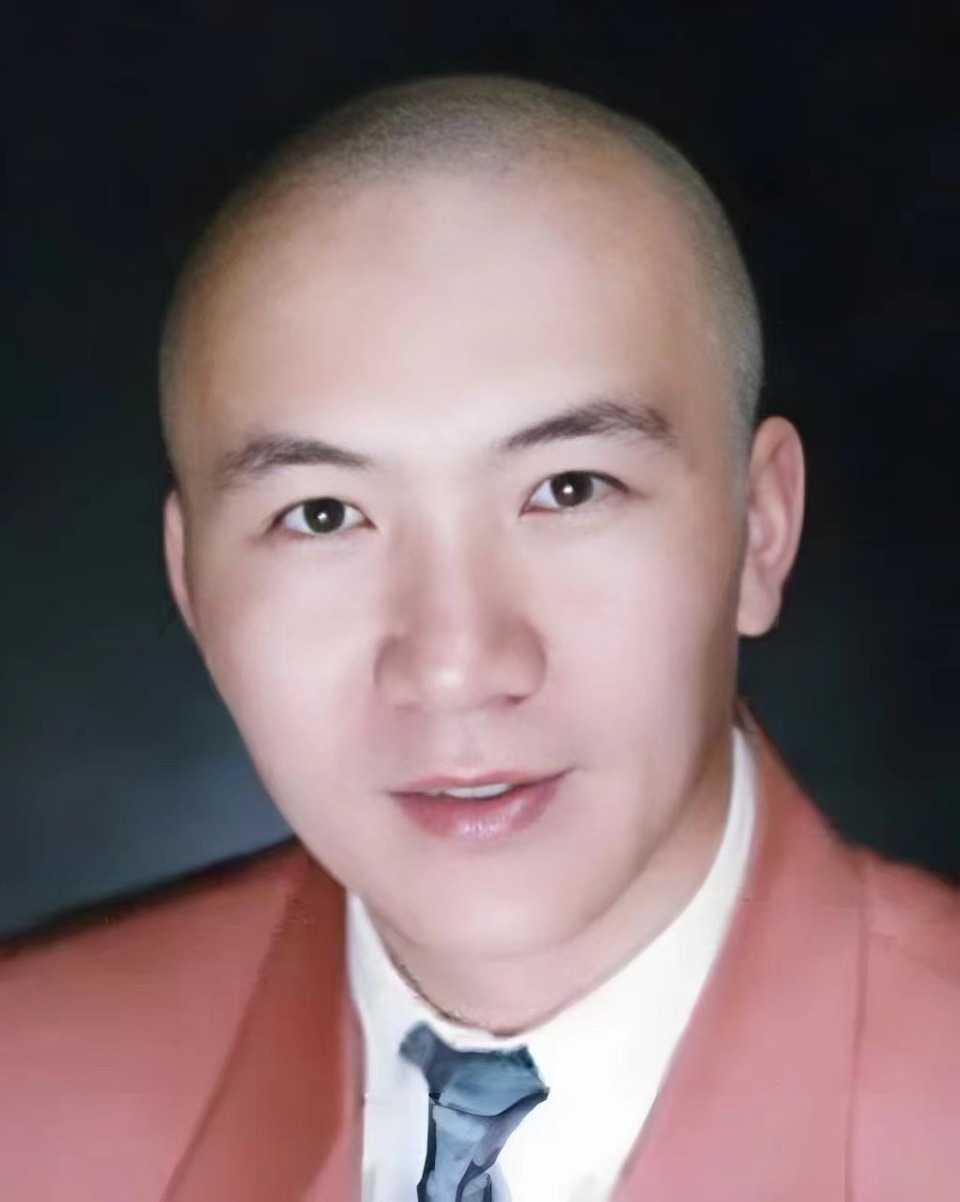 中心(上海市人民滑稽剧团)获悉,上海市曲艺家协会会员,国家一级演员,"