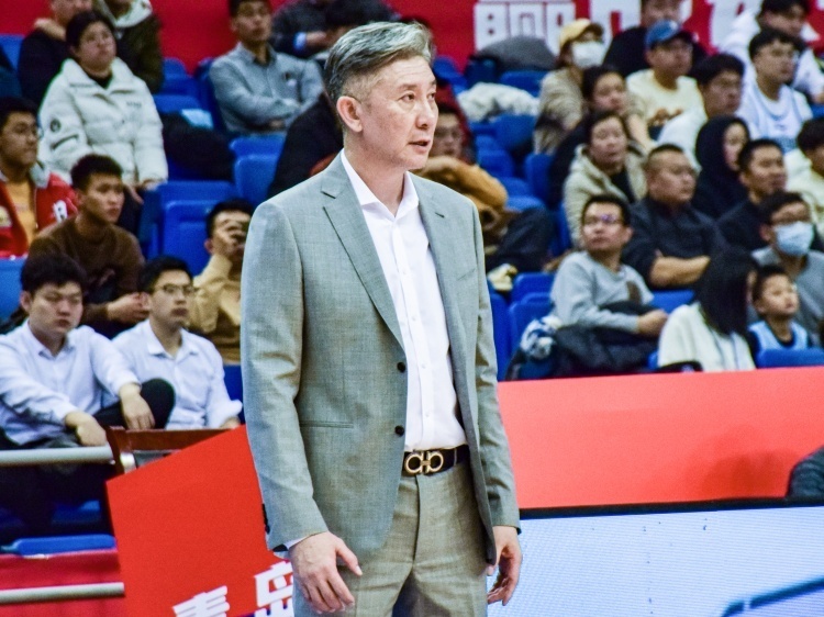 郑永刚:第一场比赛拿下不代表后面就很轻松 我们还需做好准备_腾讯新