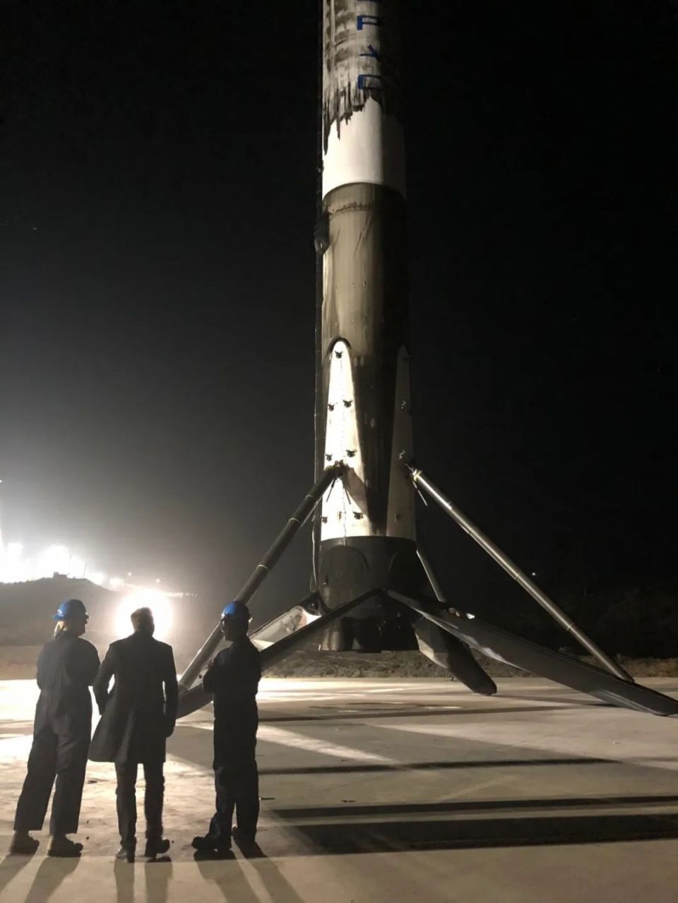 猎鹰9号助推器创28次飞行纪录,太空先锋再冲高