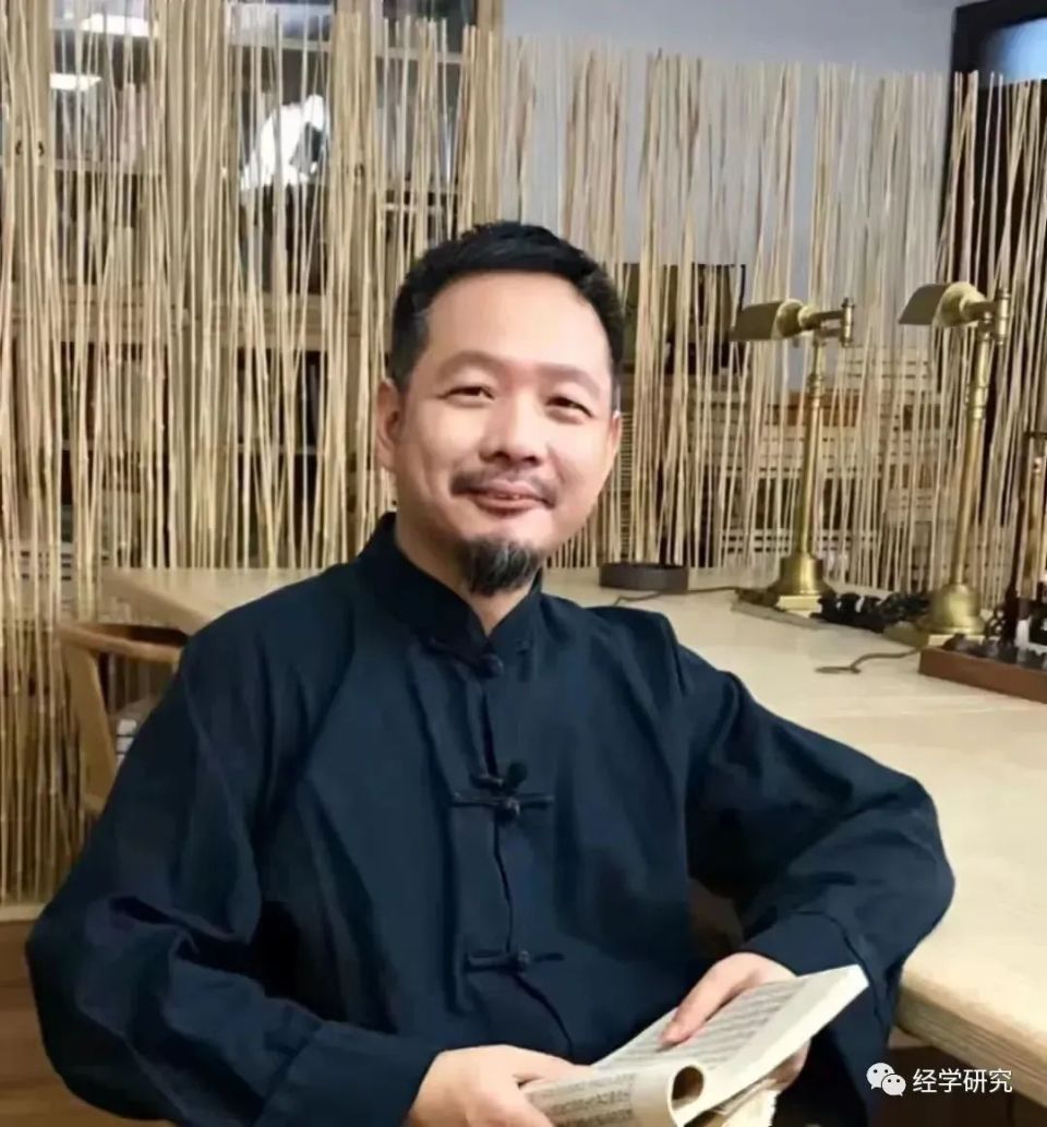 作者简介:郭晓东,福建霞浦人,博士,复旦大学哲学学院教授,博士生导师