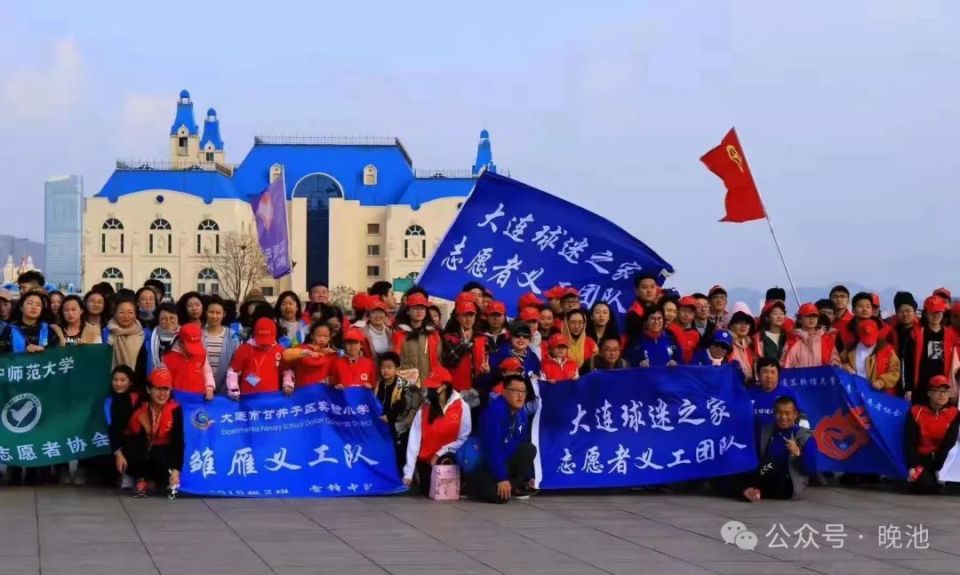北站东北方向,南关岭消防队侧南面,南关岭公园正对面