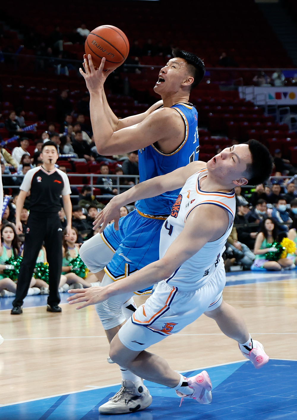 篮球cba常规赛北京北汽迎战上海久事