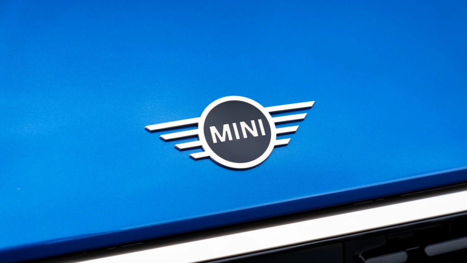 更加个性时尚,全新mini cooper敞篷版实车图曝光