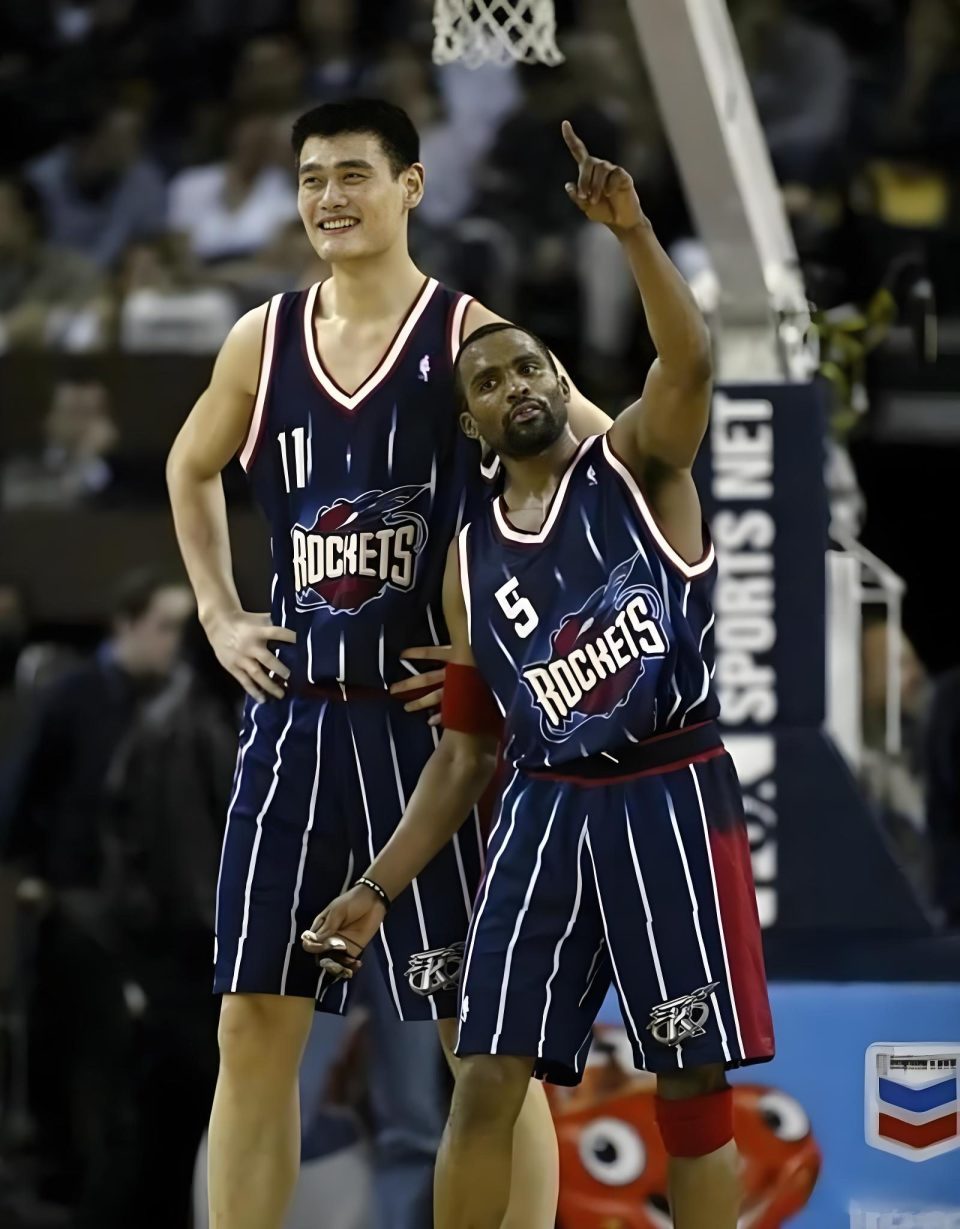 老猫：姚明来火箭毁掉了我们的假期 教练说姚明要来你取消一切休假计划