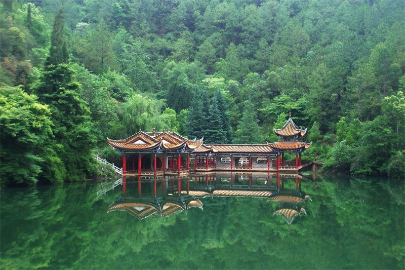 玉溪峨山旅游景点图片