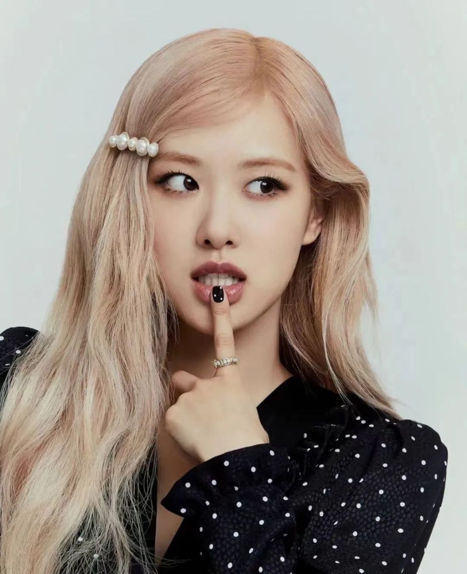 rose的内双回来了!这才是她的统治区