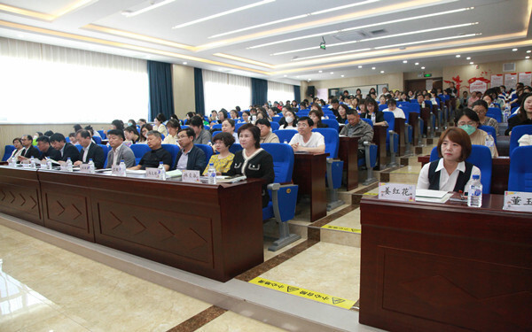 聚焦新课标赋能新课堂延边州小学英语教学研讨会龙井实验小学校召开